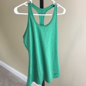 Nike Women’s Racer Back Tank. Sz M